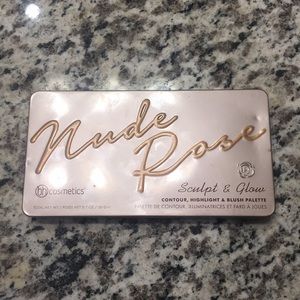 *Discontinued* Nude Rose Sculpt & Glow Palette